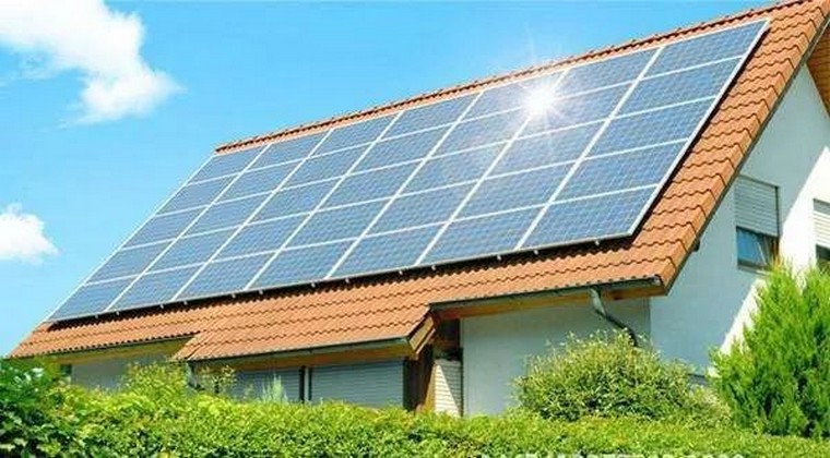 与传统的太阳能发电系统相比，BIPV 有哪些优势